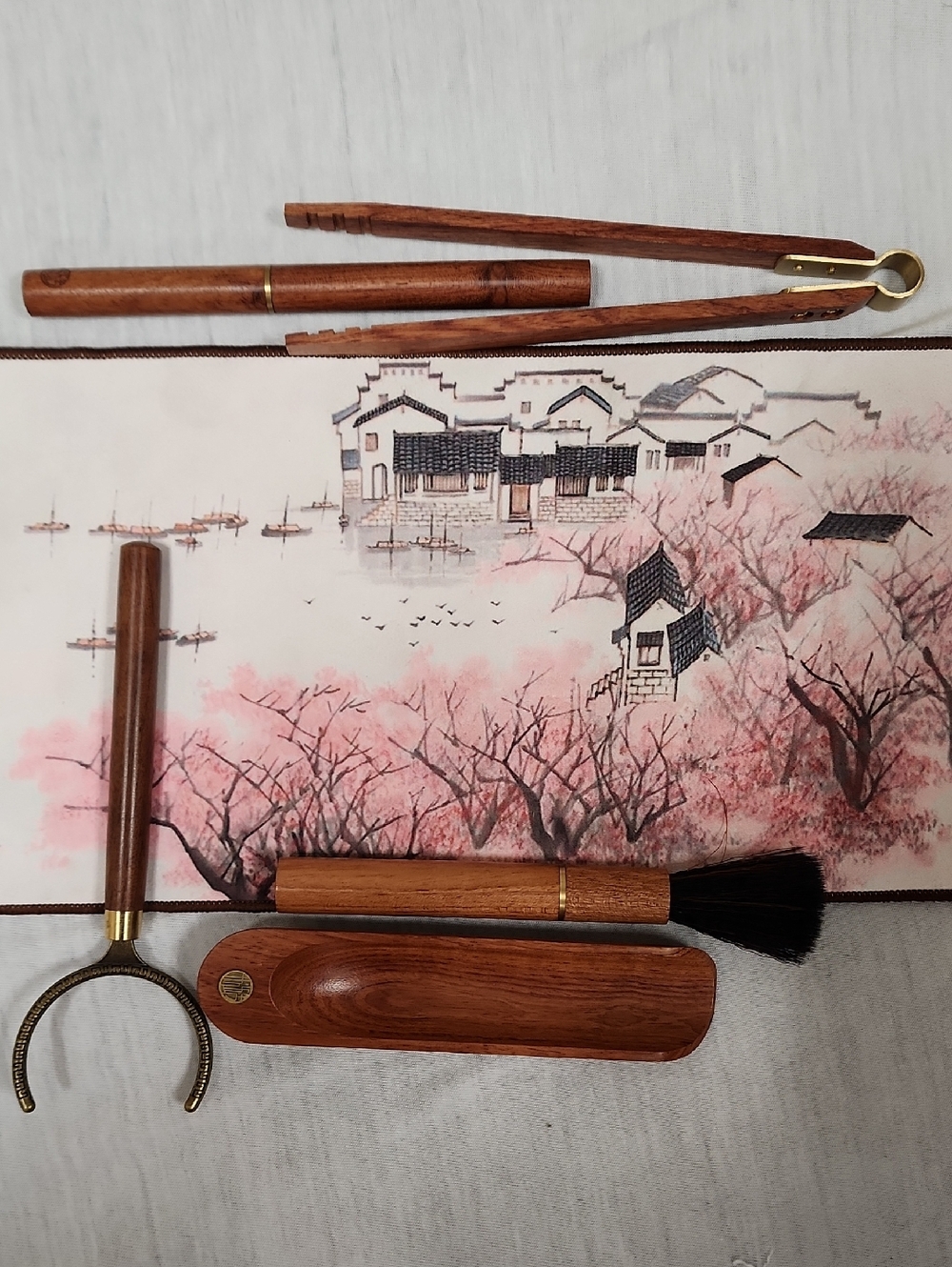 Chinese Wooden Tea Brush Set with Cherry Blossom Mat